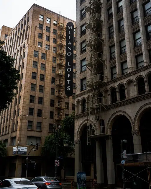 How Can AI Analyze Social Media Data to Improve Hotel Brand Reputation? How Can AI Analyze Social Media Data to Improve Hotel Brand Reputation?